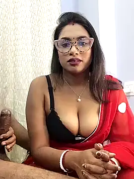 Queen Dolly online show from 14, 12, 2025