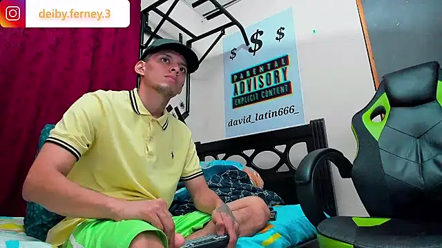 Snapshot of davidlatin66 chatting on 27, 2, 2025 davidlatin66 online show from 27, 2, 2025