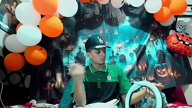 Snapshot of davidlatin66 chatting on 17, 10, 2025 davidlatin66 online show from 17, 10, 2025