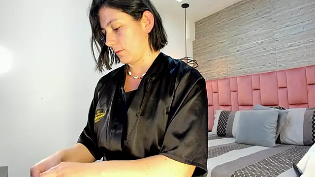 SarahDeyvis online show from 19, 2, 2025