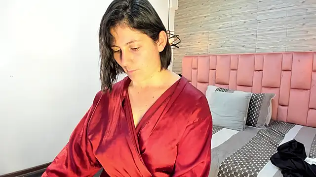 SarahDeyvis online show from 4, 3, 2025