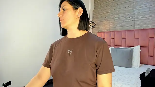 SarahDeyvis online show from 18, 3, 2025