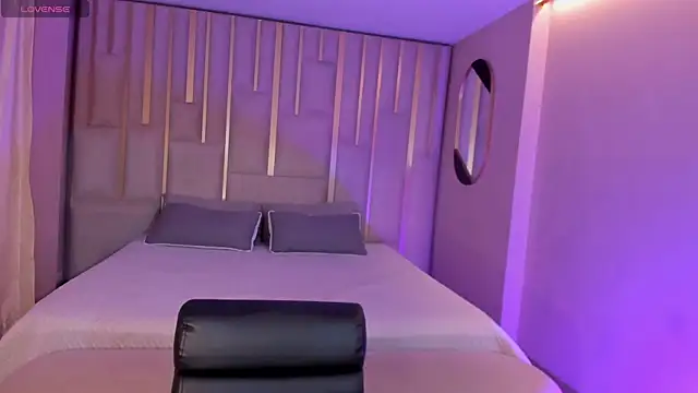 EveBensonX online show from 16, 4, 2026