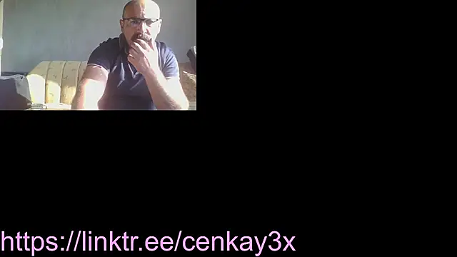 Snapshot of masculine_bear_daddy chatting on 2, 12, 2025 masculine bear daddy online show from 2, 12, 2025