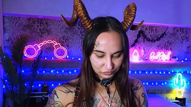 Cool Freak  online show from 27, 9, 2025