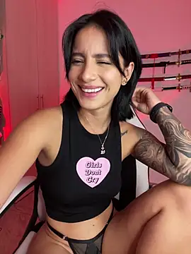 Snapshot of Ale_Lewis chatting on 6, 1, 2025 Ale Lewis online show from 6, 1, 2025