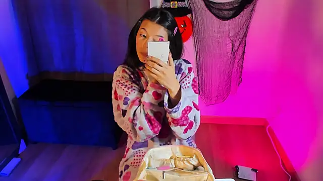 NanaRott online show from 1, 11, 2025