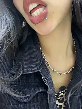 Snapshot of NanaRott chatting on 1, 3, 2026 NanaRott online show from 1, 3, 2026