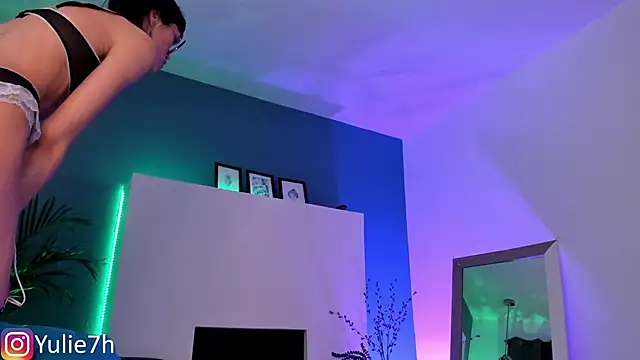 Snapshot of _Jessy_Moon_ chatting on 17, 9, 2025 Jessy Moon online show from 17, 9, 2025