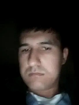 Snapshot of bobur4002 chatting on 15, 12, 2025 bobur4002 online show from 15, 12, 2025