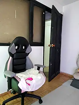 smile sweetpao online show from 5, 3, 2025