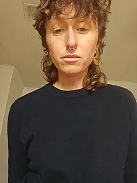 Snapshot of mossy_kiss chatting on 21, 2, 2025 mossy kiss online show from 21, 2, 2025