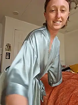 Snapshot of mossy_kiss chatting on 20, 3, 2025 mossy kiss online show from 20, 3, 2025