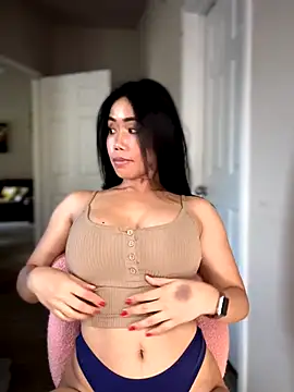 Snapshot of JazzieXo chatting on 20, 11, 2025 JazzieXo online show from 20, 11, 2025