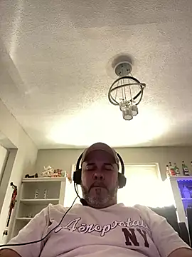 Cristian-Brayan online show from 8, 4, 2026