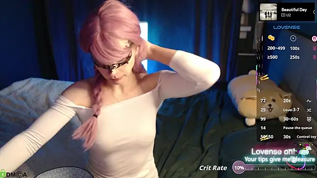 Snapshot of strawberry_muffin chatting on 13, 5, 2026 strawberry muffin online show from 13, 5, 2026