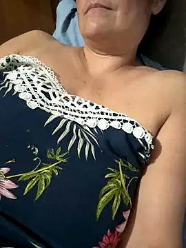 gabiTetas online show from 8, 10, 2025