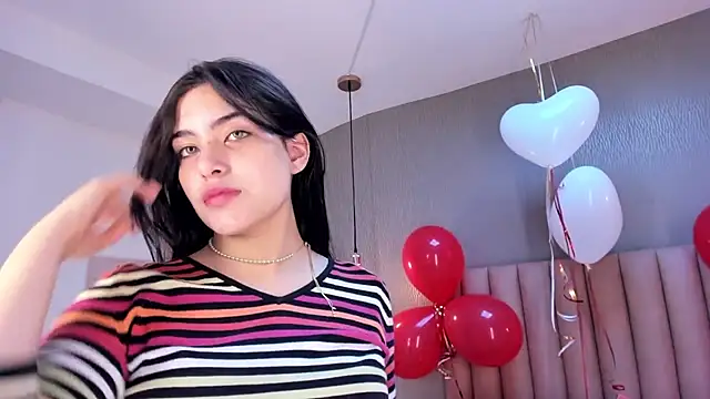 Alexa Thaylor  online show from 24, 2, 2025