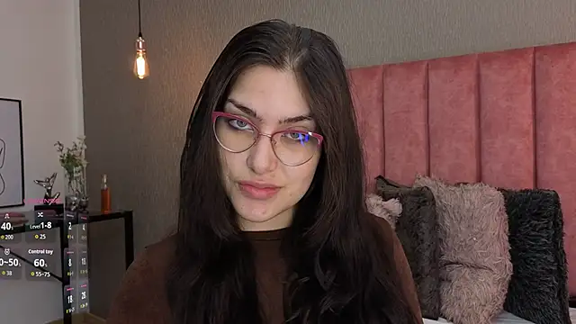 Alexa Thaylor  online show from 2, 6, 2026