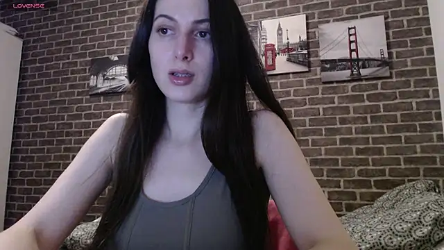  Hot Lady  online show from 18, 1, 2025