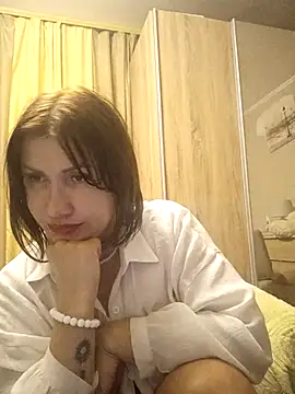 Snapshot of ROXOLANAA_SEXY chatting on 17, 9, 2025 ROXOLANAA SEXY online show from 17, 9, 2025