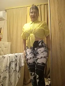 ROXOLANAA SEXY online show from 6, 3, 2026