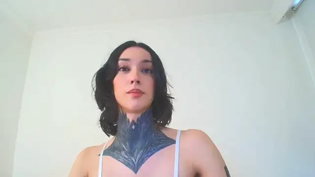 Snapshot of All_yours555 chatting on 8, 4, 2026 All yours555 online show from 8, 4, 2026