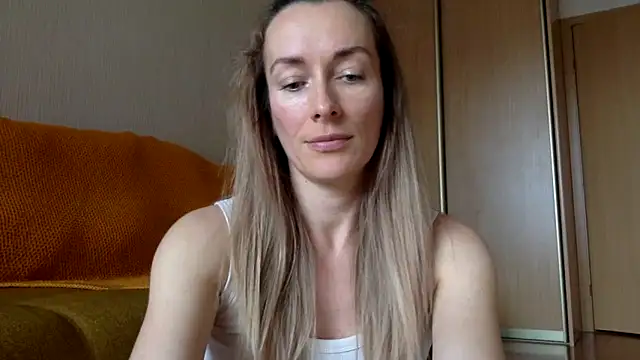 Snapshot of RebeccaMartinez chatting on 19, 3, 2025 RebeccaMartinez online show from 19, 3, 2025