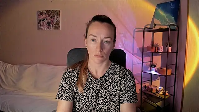 Snapshot of RebeccaMartinez chatting on 15, 9, 2025 RebeccaMartinez online show from 15, 9, 2025