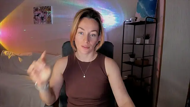 Snapshot of RebeccaMartinez chatting on 13, 11, 2025 RebeccaMartinez online show from 13, 11, 2025