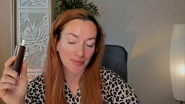 Snapshot of RebeccaMartinez chatting on 13, 5, 2026 RebeccaMartinez online show from 13, 5, 2026