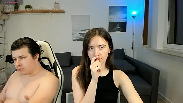 Snapshot of PollyFlame chatting on 3, 2, 2025 PollyFlame online show from 3, 2, 2025