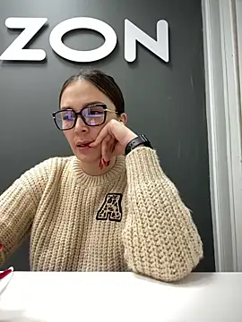 Sweet Lollypop online show from 2, 1, 2025