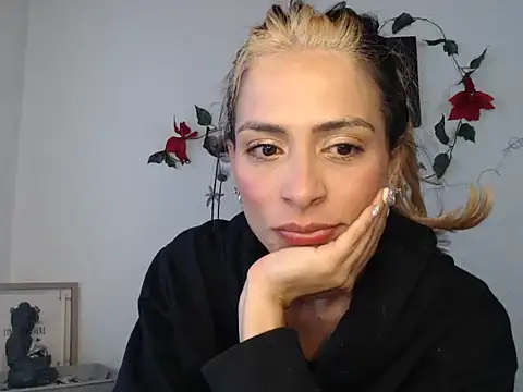 Liamiler01  online show from 18, 12, 2024