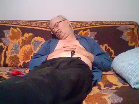 Snapshot of cumloverboyxx69 chatting on 31, 1, 2025 cumloverboyxx69 online show from 31, 1, 2025