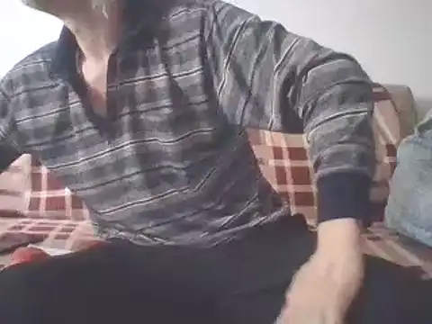 Snapshot of cumloverboyxx69 chatting on 16, 3, 2025 cumloverboyxx69 online show from 16, 3, 2025