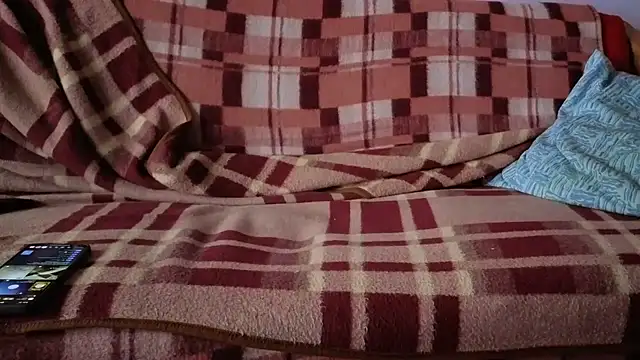 Snapshot of cumloverboyxx69 chatting on 29, 11, 2025 cumloverboyxx69 online show from 29, 11, 2025