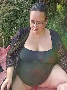 XxGipsyxX online show from 19, 6, 2026