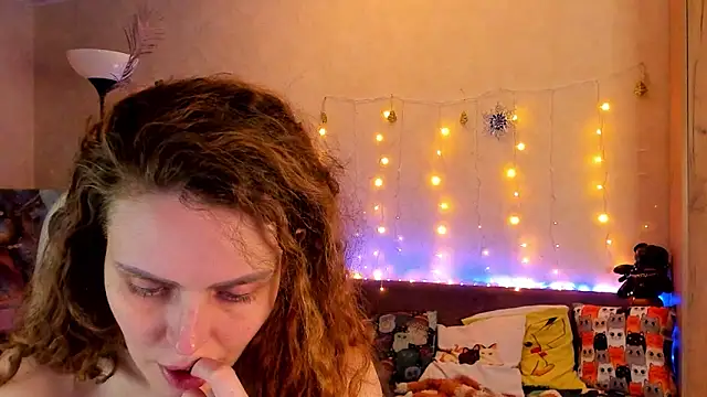 mia grantes online show from 24, 12, 2024