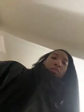 Iceblanca online show from 28, 2, 2025