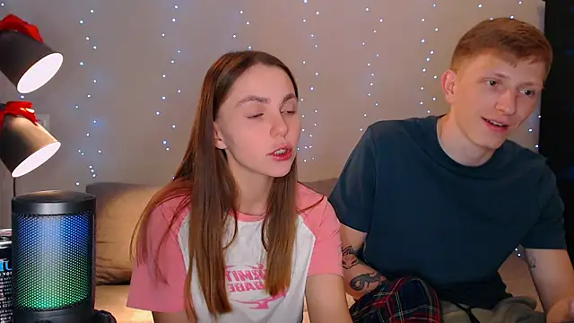 Snapshot of juliaanddima chatting on 16, 2, 2025 juliaanddima online show from 16, 2, 2025