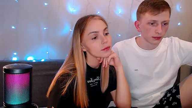 Snapshot of juliaanddima chatting on 14, 9, 2025 juliaanddima online show from 14, 9, 2025