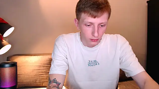 Snapshot of juliaanddima chatting on 29, 11, 2025 juliaanddima online show from 29, 11, 2025