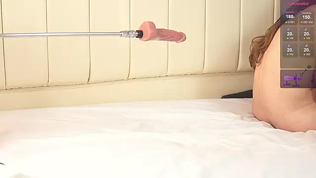 caroline adams  online show from 30, 1, 2025