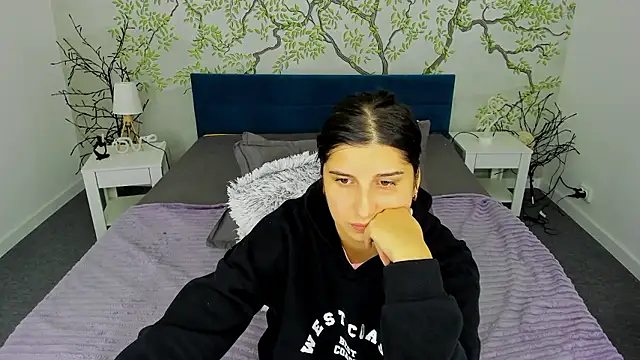 Snapshot of Linda_EX chatting on 5, 12, 2024 Linda EX online show from 5, 12, 2024