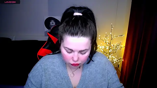 Emily Mo online show from 24, 1, 2025