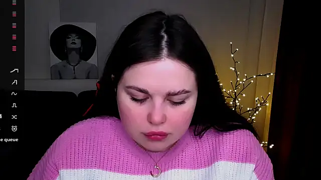 Emily Mo online show from 13, 2, 2025