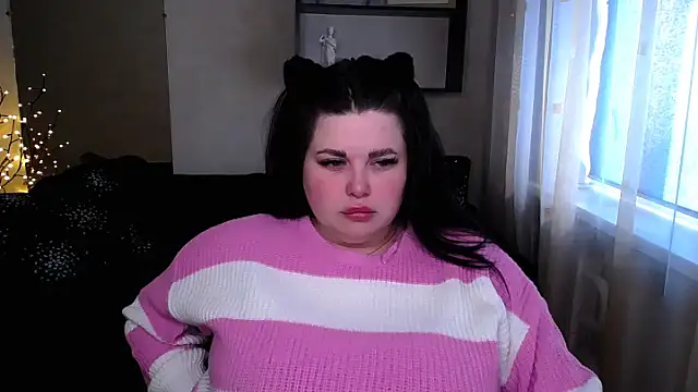 Emily Mo online show from 19, 3, 2025