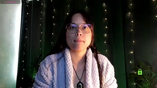 Snapshot of shantalc3rezo chatting on 22, 2, 2025 shantalc3rezo online show from 22, 2, 2025