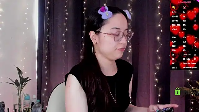 Snapshot of shantalc3rezo chatting on 14, 3, 2025 shantalc3rezo online show from 14, 3, 2025